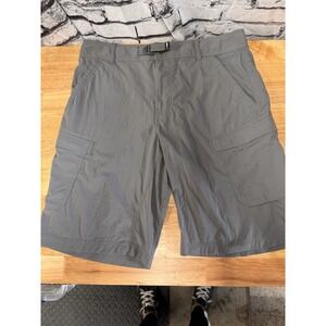 REI Co-op Shorts Mens Sz 34 Gray Cargo Shorts Hiking Trail Camping Relaxed Fit